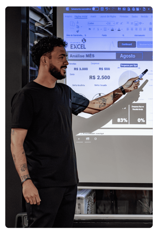 Vini Alexandre, criador do Desafio Dashboard Profissional em 7 Dias